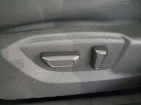 Used 2023 Mitsubishi Eclipse Cross SEL image 16