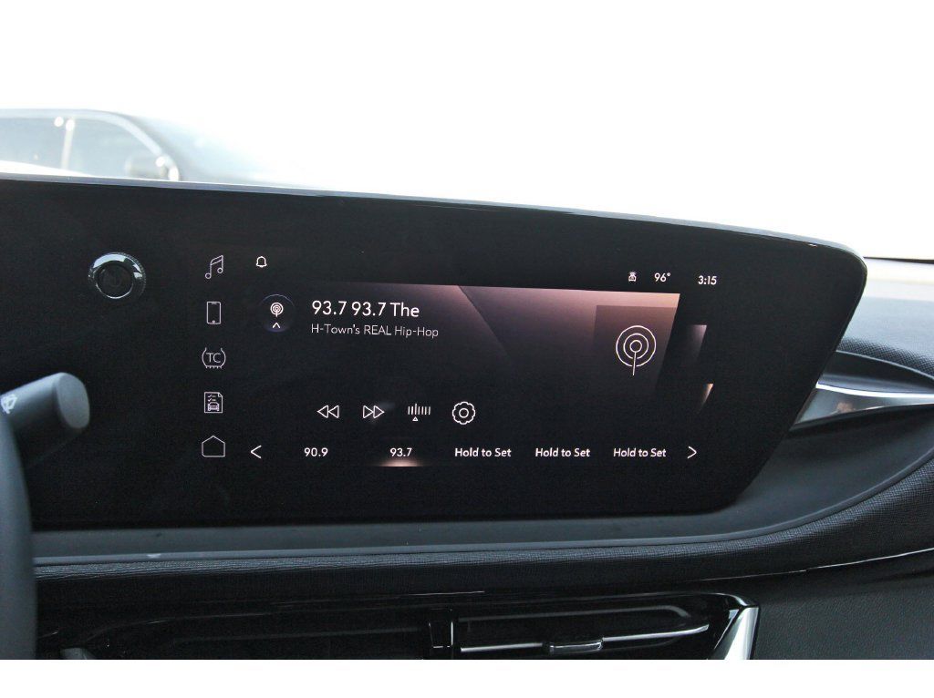 Used 2024 Buick Envista Avenir FWD image 21