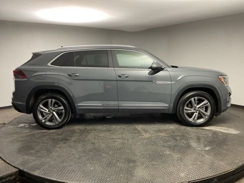Used 2024 Volkswagen Atlas Cross Sport SEL R-Line image 10