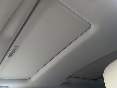 Used 2019 Nissan Pathfinder Platinum image 32