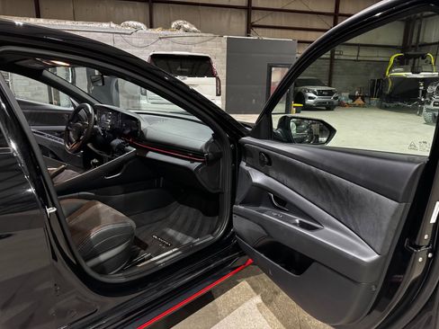 Used 2025 Hyundai Elantra N image 25