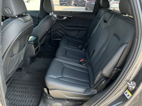 Used 2025 Audi Q7 3.0T Premium Plus image 30