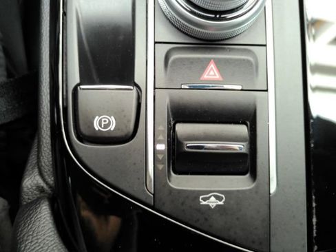 Used 2019 Maserati Levante AWD/4WD image 50
