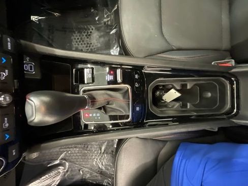 Used 2025 Jeep Compass Trailhawk AWD/4WD image 21