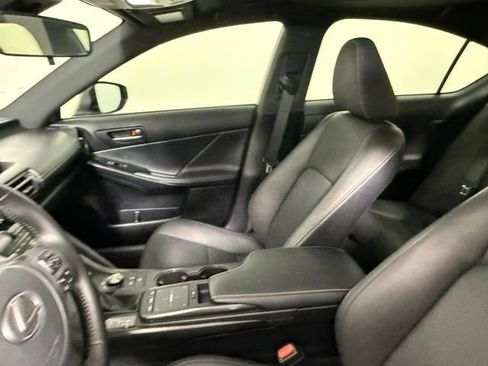 Used 2024 Lexus IS 300 F Sport RWD image 32