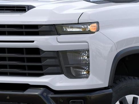 New 2026 Chevrolet Silverado 2500 Custom w/ Custom Value Package AWD/4WD image 10