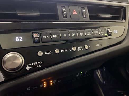 Certified 2024 Lexus ES 350 w/ Premium Package image 21