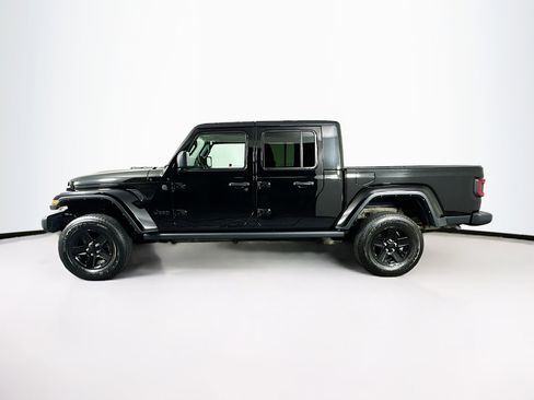 Used 2021 Jeep Gladiator Sport image 4