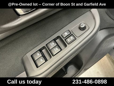 Used 2018 Subaru Outback 2.5i Premium AWD/4WD image 16