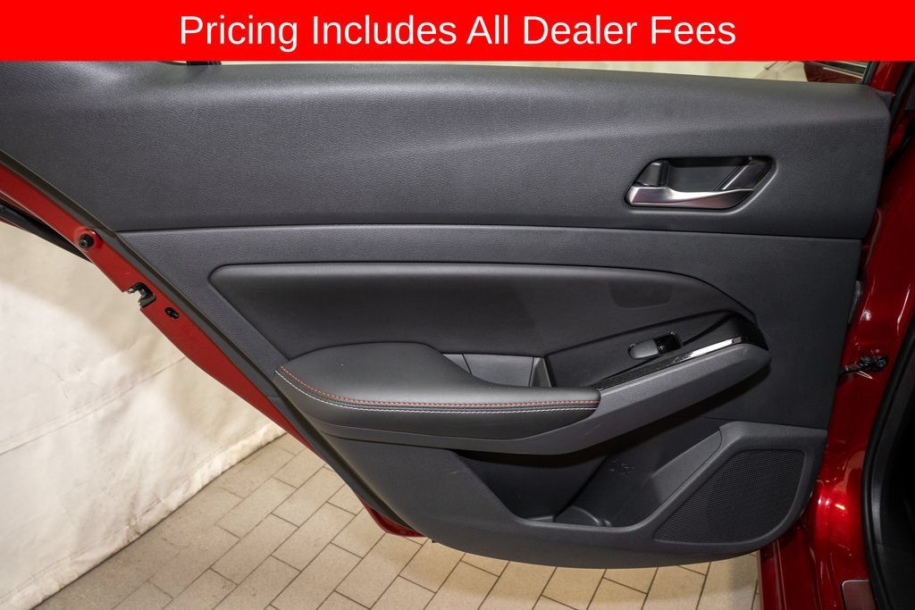 Certified 2024 Nissan Altima 2.0 SR FWD image 11