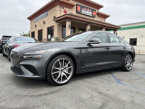 Used 2024 Genesis G70 2.5T RWD image 2