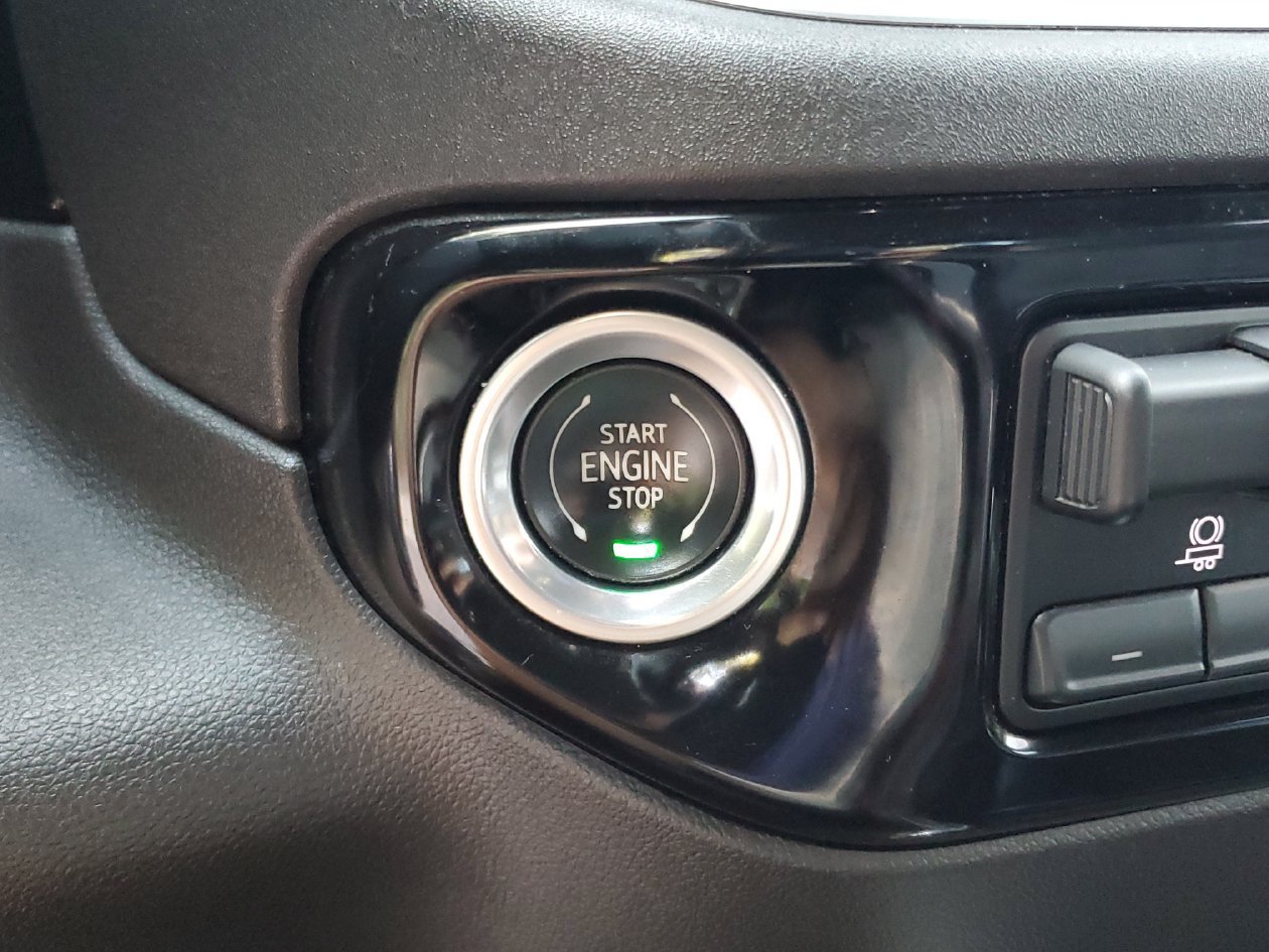 Used 2022 Chevrolet Silverado 1500 RST AWD/4WD image 25