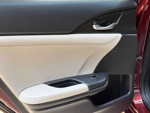 Used 2019 Honda Insight Touring image 34
