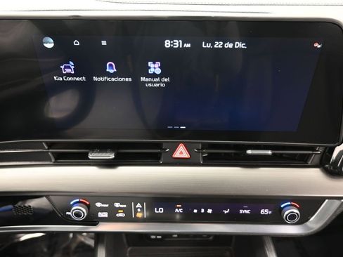 Used 2024 Kia Sportage EX image 22