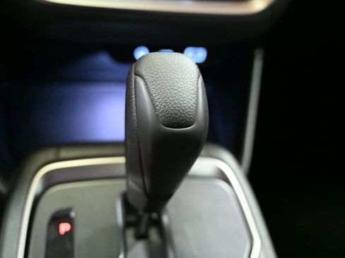 Certified 2025 Subaru Crosstrek 2.0i Premium image 31