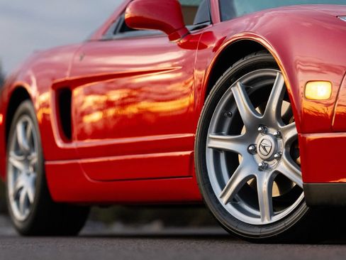 Used 2005 Acura NSX T RWD image 14
