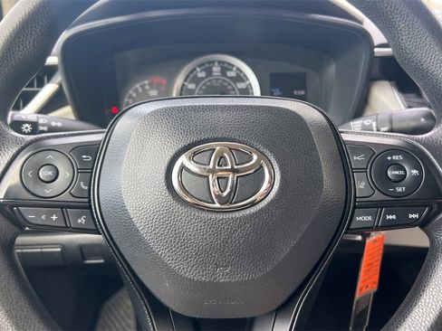 Certified 2022 Toyota Corolla LE w/ Carpet Mat Package (TMS) image 23