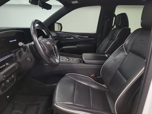 Used 2021 Cadillac Escalade Sport RWD image 21