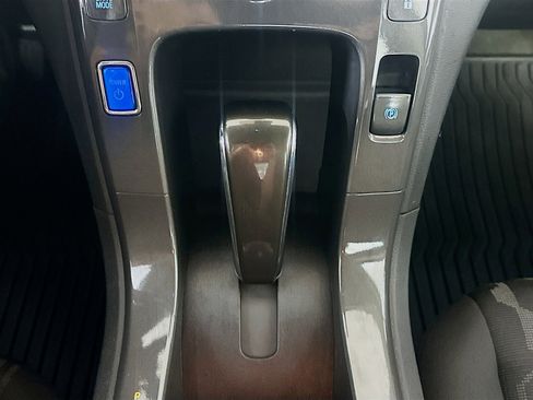 Used 2014 Chevrolet Volt FWD image 22