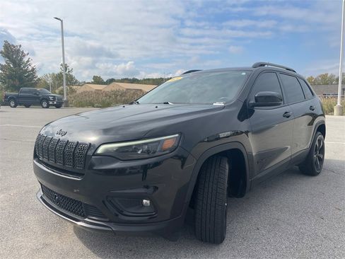 Used 2021 Jeep Cherokee Latitude Plus image 9