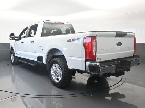 Used 2025 Ford F250 XLT image 4
