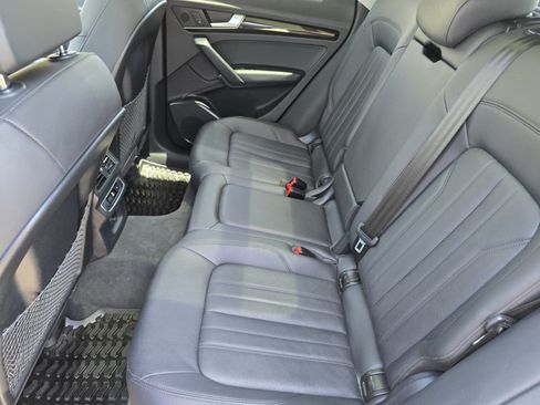 Used 2020 Audi Q5 2.0T Premium w/ Convenience Package AWD/4WD image 14