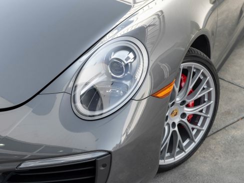 Used 2017 Porsche 911 Carrera 4S image 35