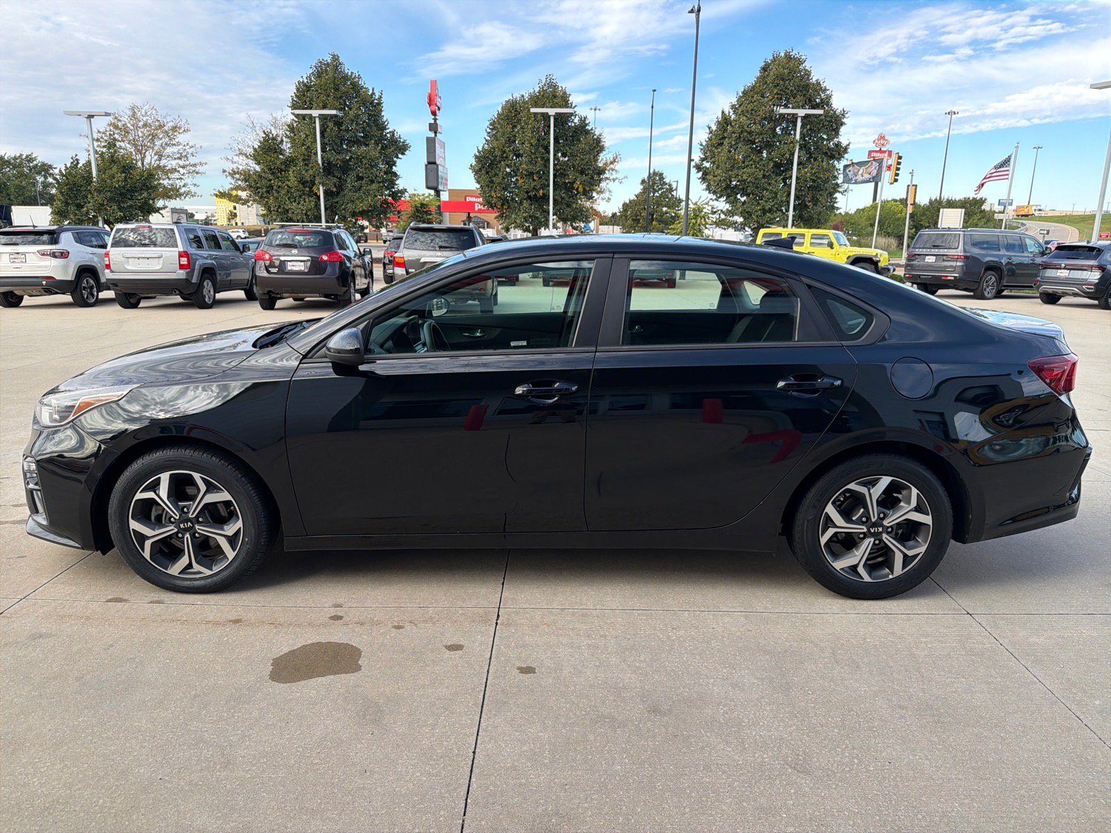Used 2019 Kia Forte LXS FWD image 5