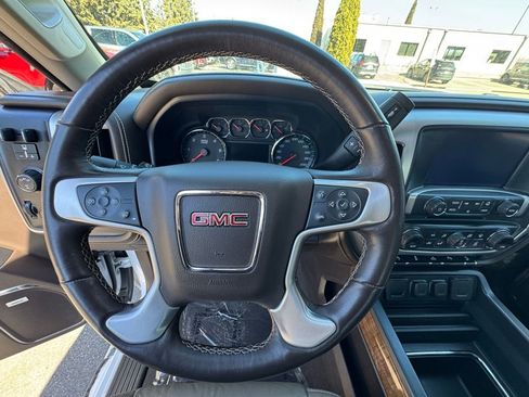 Used 2019 GMC Sierra 2500 SLT image 23