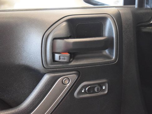 Used 2018 Jeep Wrangler Unlimited Sport S AWD/4WD image 54