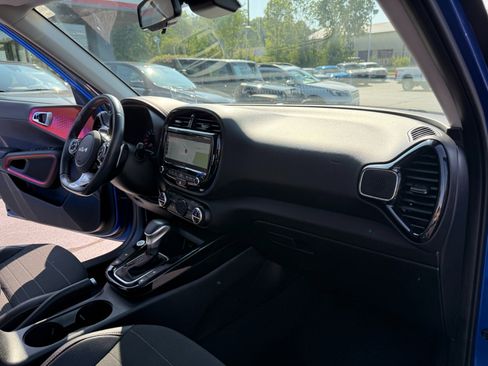 Used 2022 Kia Soul Turbo image 22