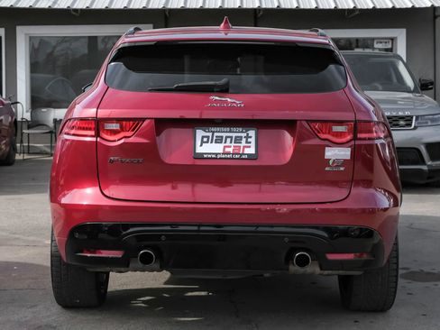 Used 2018 Jaguar F-PACE S image 11
