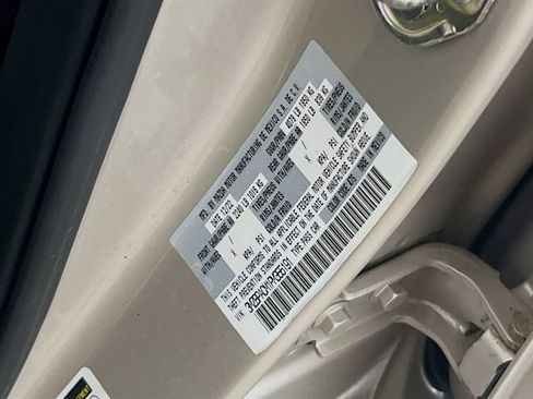Used 2023 MAZDA MAZDA3 s FWD image 25