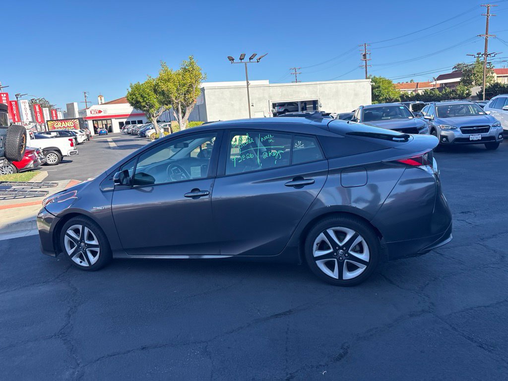Used 2016 Toyota Prius Three Touring FWD image 7