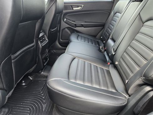 Used 2022 Ford Edge SEL w/ Convenience Package image 26