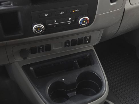 Used 2015 Nissan NV 2500 SV w/ Technology Package image 18