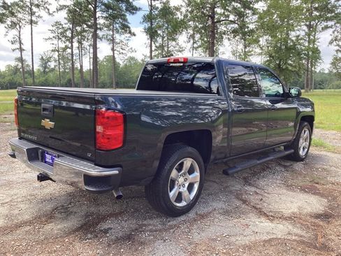 Used 2018 Chevrolet Silverado 1500 LT w/ Texas Edition image 8