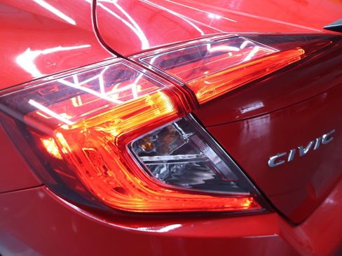 Used 2020 Honda Civic Sport image 29