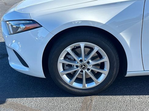 Used 2019 Mercedes-Benz A 220 4MATIC image 12