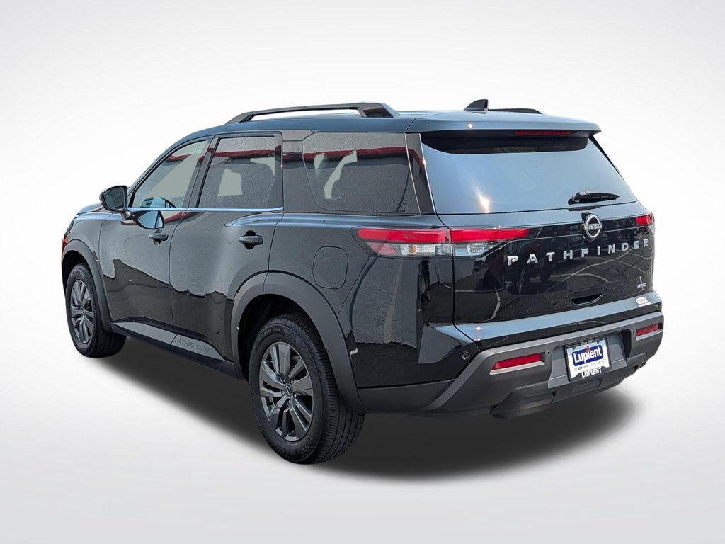 Used 2025 Nissan Pathfinder SV AWD/4WD image 9