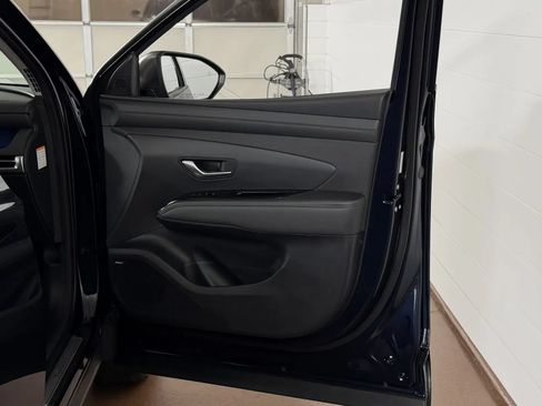Used 2025 Hyundai Tucson Limited AWD/4WD image 47