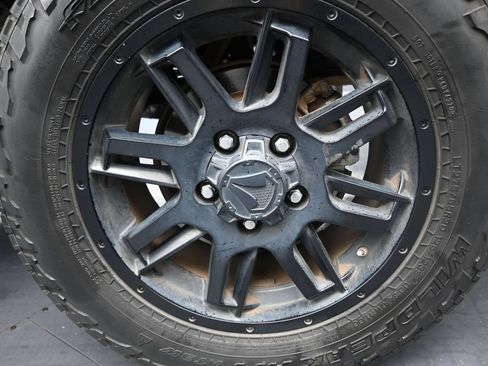 Used 2021 Toyota Tundra SR5 RWD image 10