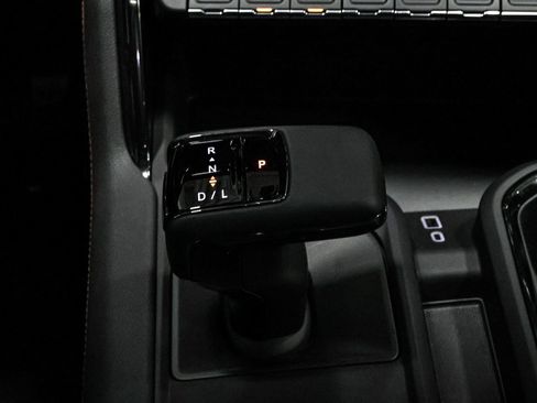 Certified 2024 GMC Sierra 1500 AT4 w/ Technology Package image 29