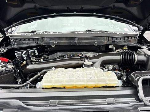 Used 2024 Ford F150 Platinum w/ FX4 Off-Road Package image 23