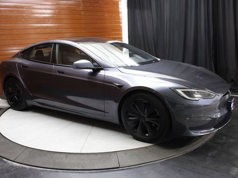 Used 2023 Tesla Model S AWD image 52