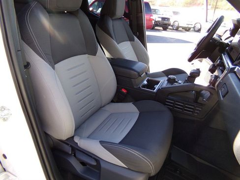 Used 2024 Toyota Tacoma TRD Sport image 30