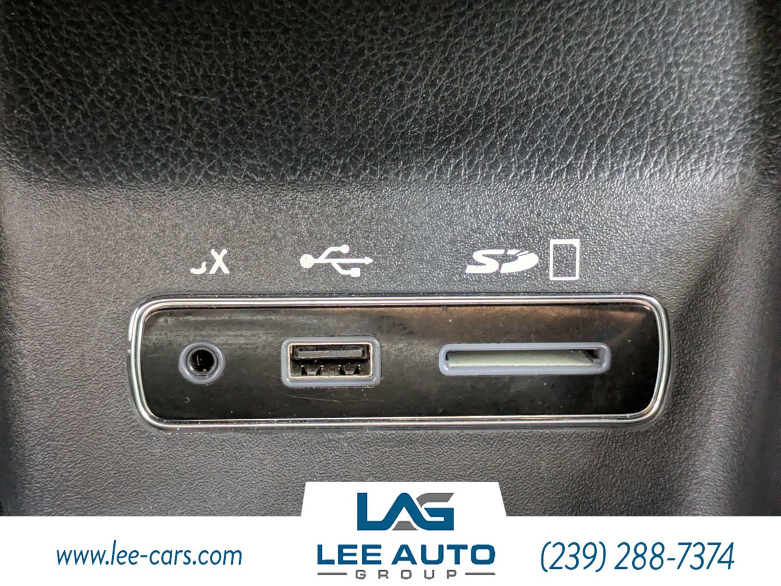 Used 2015 Dodge Durango Limited w/ Premium Group RWD image 30