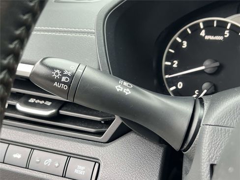 Certified 2021 Nissan Altima 2.5 SV w/ SV Premium Package image 30