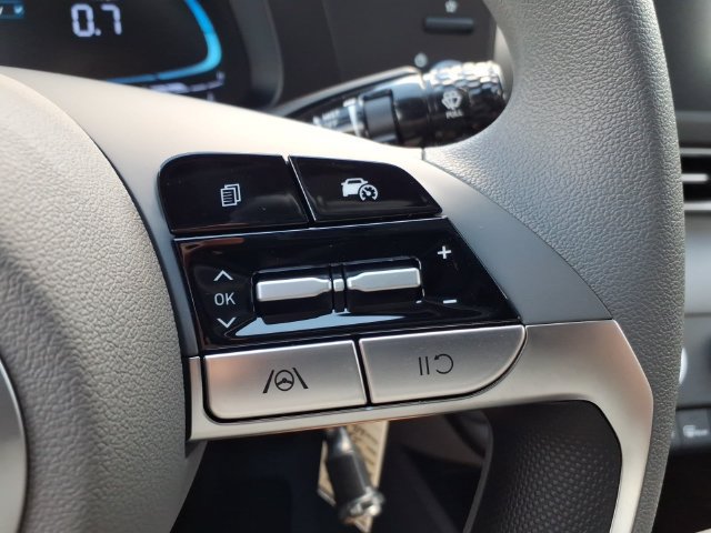 New 2026 Hyundai Elantra SE FWD image 28