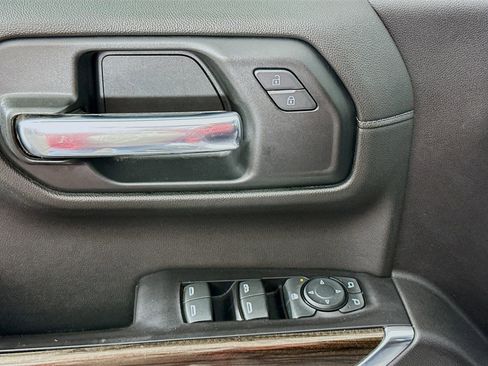 Used 2019 Chevrolet Silverado 1500 LT Trail Boss w/ Convenience Package AWD/4WD image 19